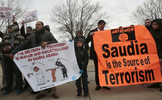 Amerikaanse moslims tijdens protest tegen de executie van de prominente sjiitische geestelijke Nimr al-Nimr in Saoedi-Arabië.