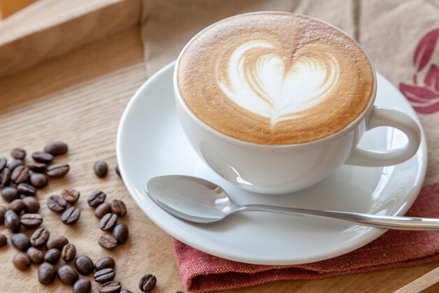 Opgelet met koffie: dat smakelijke tasje na 15u kan je wakkerhouden tot 23u 's avonds