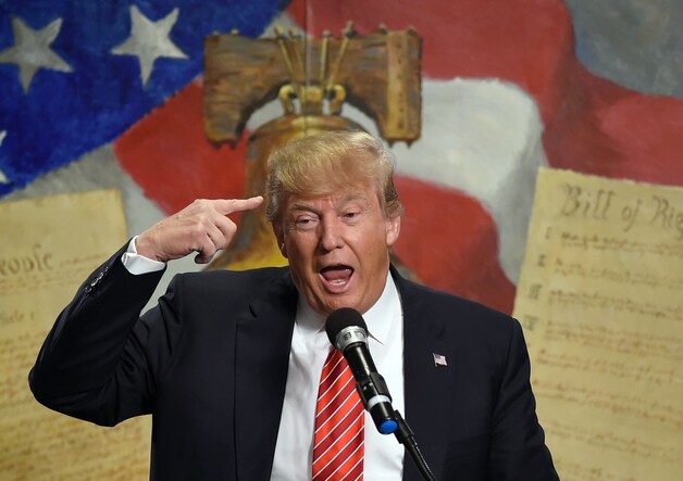 Trump gebruikt vaak een reeks van wilde gebaren tijdens zijn speeches. "Om een gevoel van chaos te creëren bij zijn aanhang."