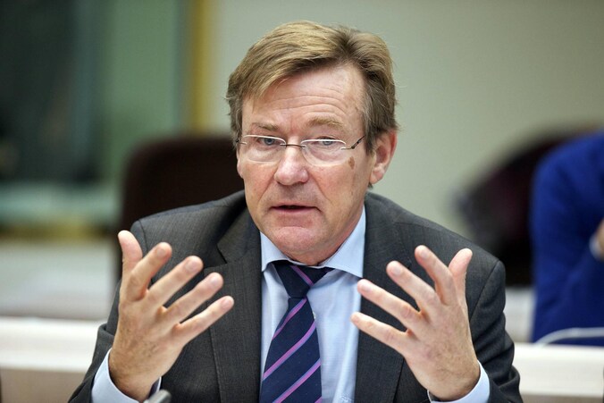 Minister van Financiën Van Overtveldt.