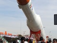 De Simorgh satellietraket die getoond werd op 11 februari vorig jaar in Teheran, tijdens de 37e verjaardag van de Iraanse revolutie.