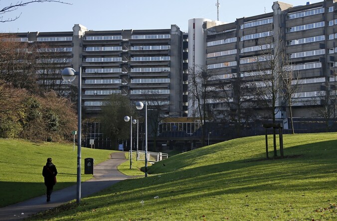 Iedere potentiële student zal door de VUB gescreend worden op hun academische achtergrond.