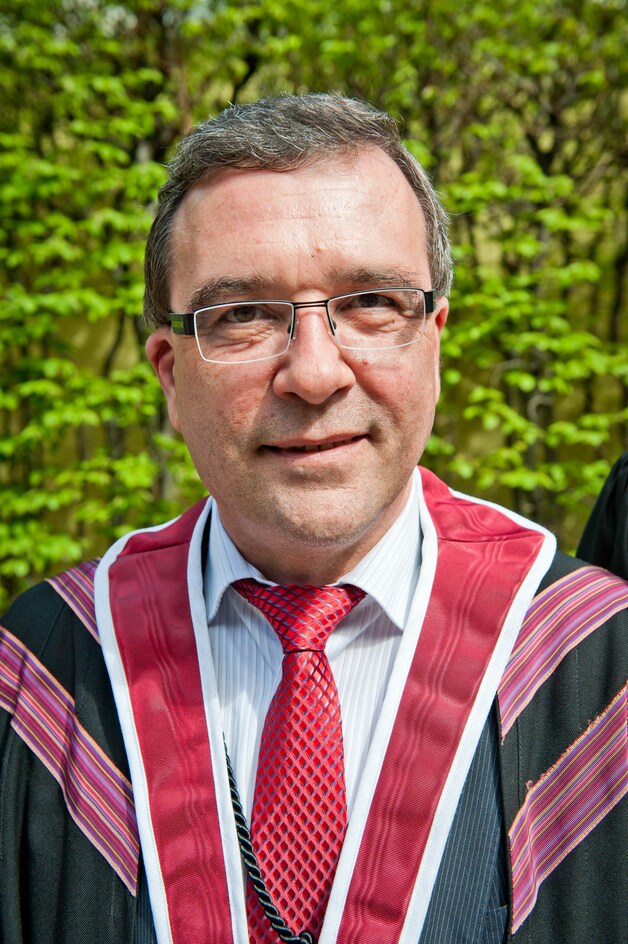 Luc De Schepper, rector van de Universiteit Hasselt, is momenteel de voorzitter van de Vlaamse Interuniversitaire raad.