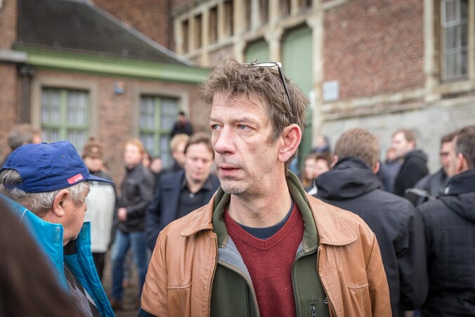 Chris Dusauchoit op de begrafenis van zanger Luc De Vos, in augustus 2014.