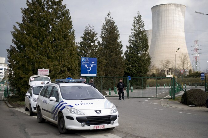 De politie ontruimde de kerncentrale van Tihange vlak na de aanslagen op dinsdag 22 maart.