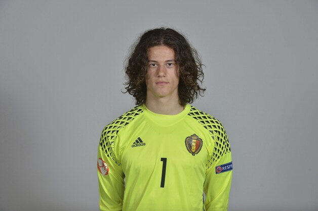 Doelman Mile Svilar (16, Anderlecht)