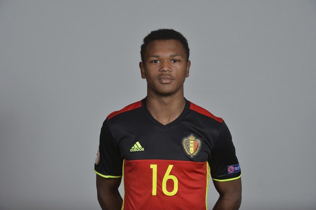 Aanvaller Lois Openda (16, Club Brugge). Hij is de benjamin van de ploeg - als enige geboren in 2000.