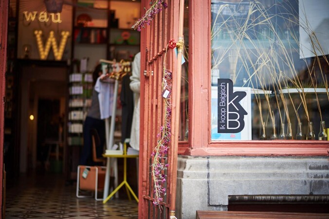PIET Moodshop in Gent kreeg al een 'Ik koop Belgisch' sticker op de ruit.