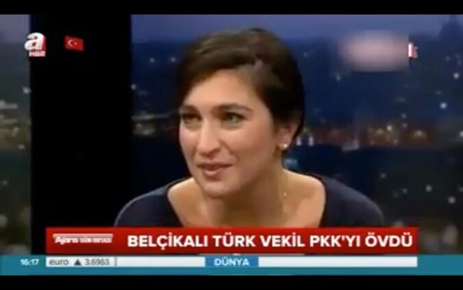 Zuhal Demir kwam in het oog van een Turkse mediastorm te liggen, nadat een Turkse pro-Erdoganzender beweerde dat ze aanslagen van het PKK verheerlijkte.