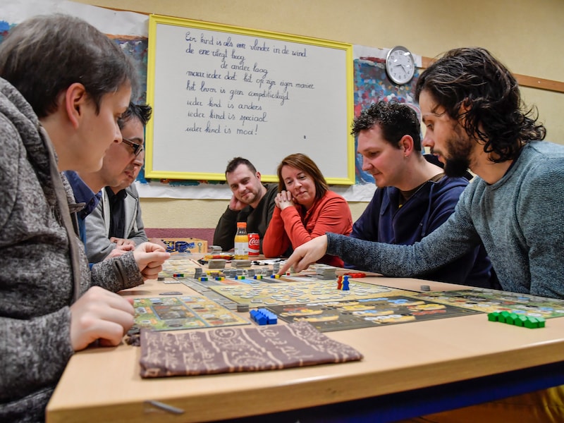 Bordspelclub De Slimme Zet organiseert extra lange spelavond in Wichelen