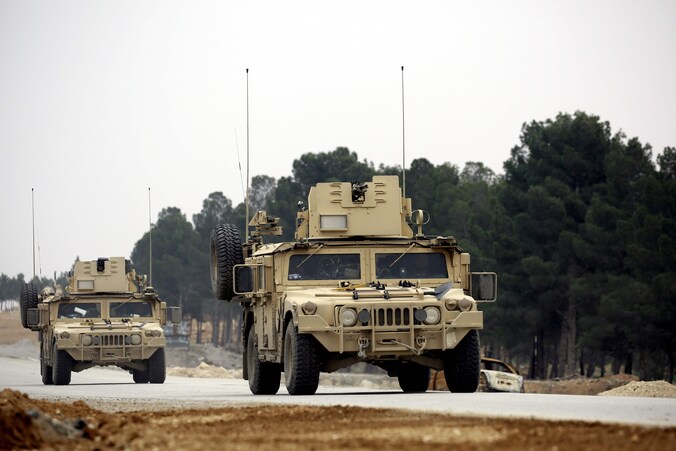 Hummers van de Amerikaanse strijdkrachten in Syrië.