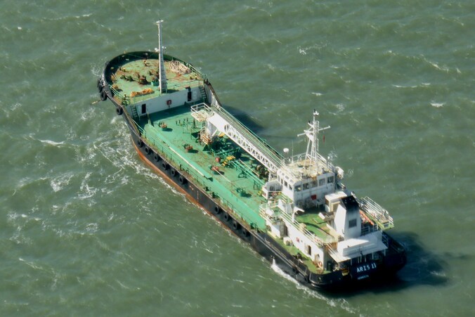 De tanker Aris 13.