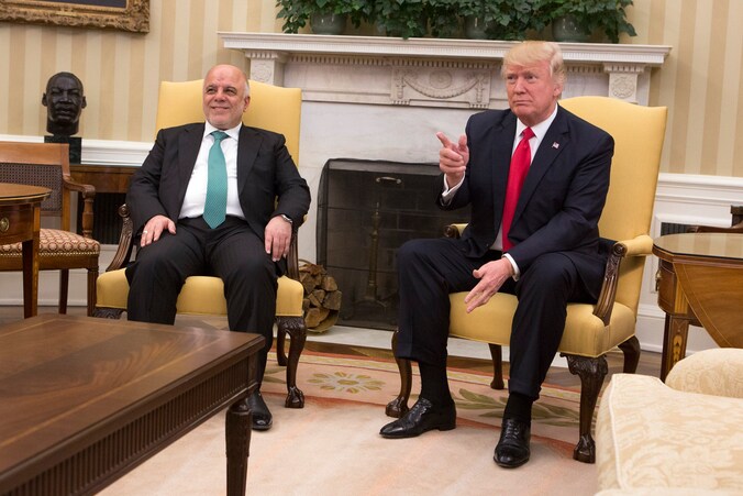 De Iraakse president Haider al-Abadi in het Witte Huis met de Amerikaanse president Donald Trump.