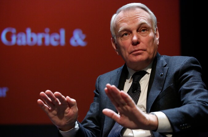 De Franse buitenlandminister Jean-Marc Ayrault: "Frankrijk probeert nog steeds te praten met zijn partners in de Veiligheidsraad, vooral de permanente leden en Rusland in het bijzonder".