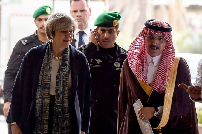 Theresa May ontmoet kroonprins Muhammad bin Nayef van Saoedi-Arabië