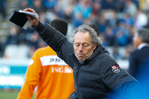 Michel Preud'homme gooide tegen Charleroi nog boos zijn notitieboekje weg.