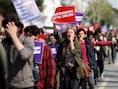Turken in Istanboel betogen tegen president Erdogan en het referendum dat hem meer macht geeft.