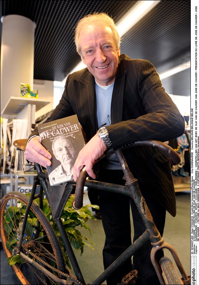 José de Cauwer denkt dat Armstrong de wielersport kan gestolen worden.