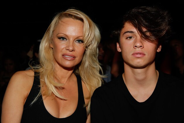 Pamela Anderson en zoon Dylan Jagger Lee @ Alexander Wang