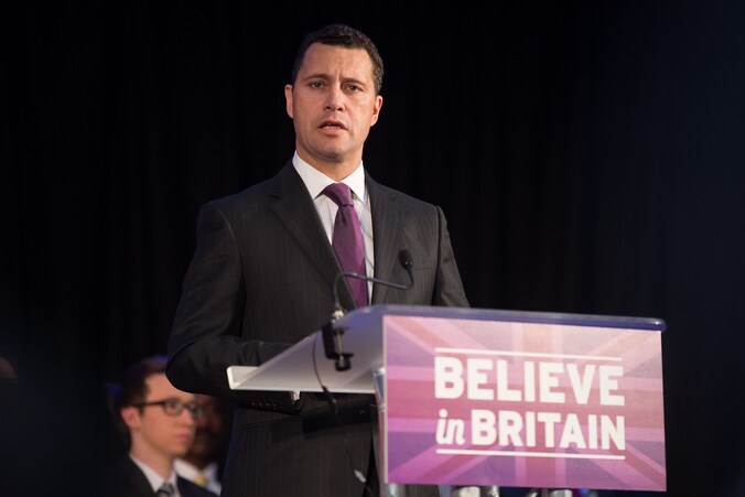 Steven Woolfe stapt per direct op bij UKIP.