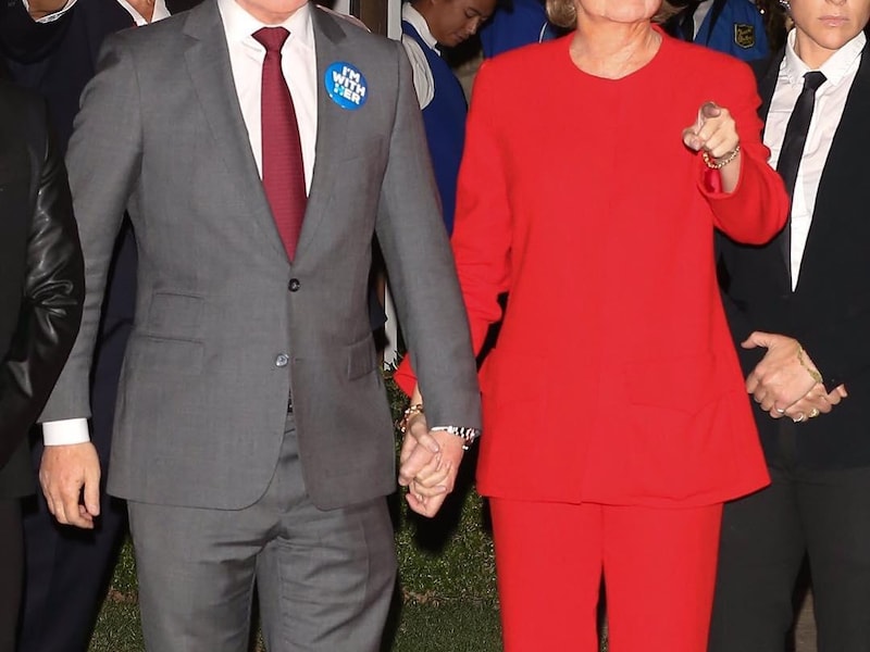 Orlando Bloom en Katy Perry gingen als Bill en Hillary Clinton.