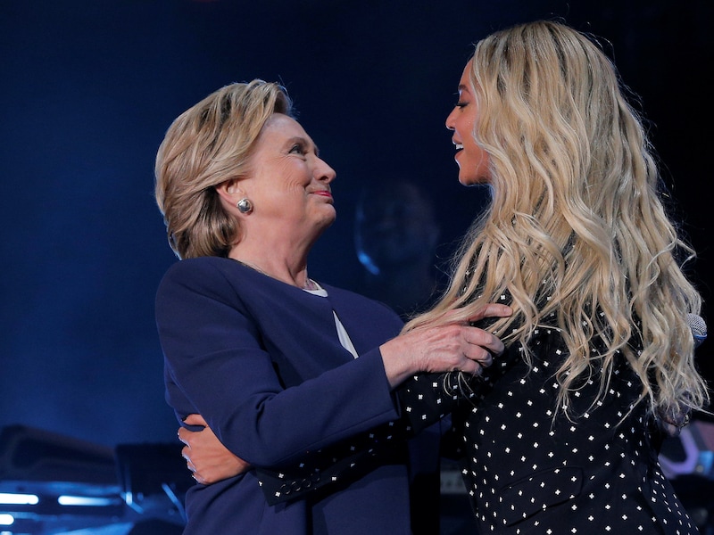 Gisteren betuigde Beyoncé in Cleveland, Ohio haar steun aan Hillary Clinton.