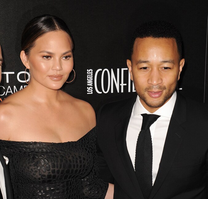 Chrissy Teigen en haar man John Legend zijn duidelijke Hilary-supporters.