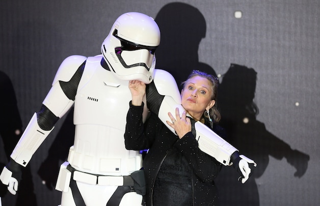 Met een stormtrooper op de Europese première van 'Star Wars, The Force Awakens' vorig jaar.