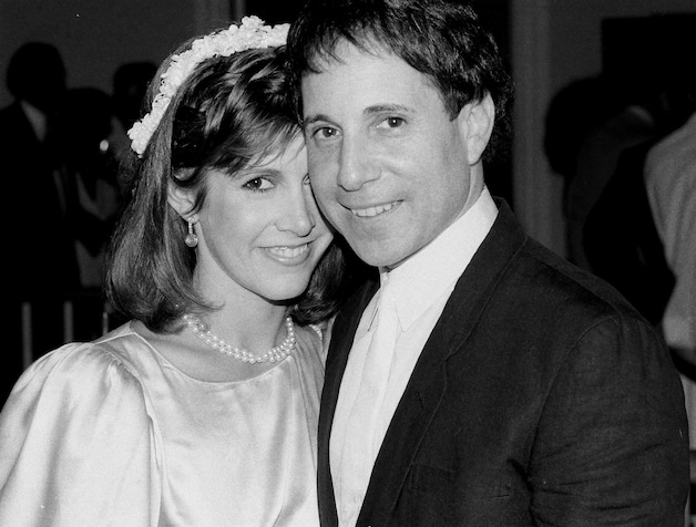 In 1982 met echtgenoot Paul Simon.