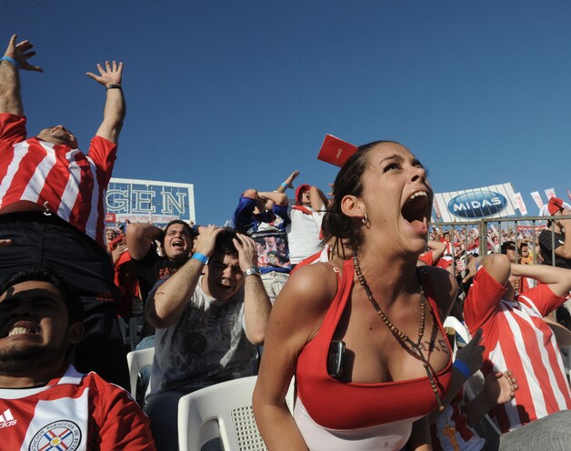 Larissa Riquelme.