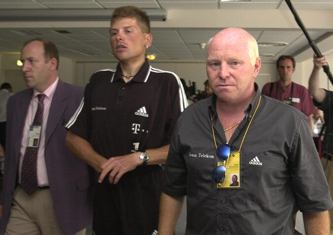 Rudy Pevenage naast Jan Ullrich.