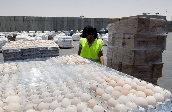 Al het eten wordt gecontroleerd voor het de grens met Gaza passeert.