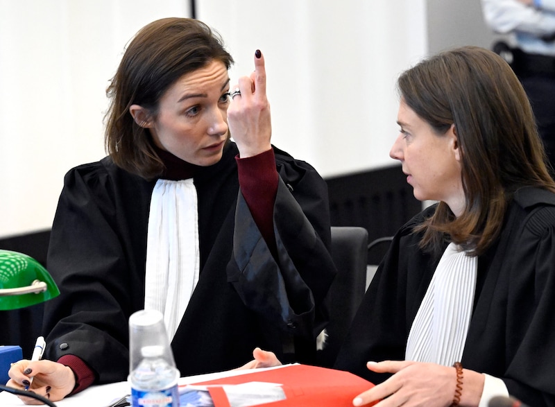 Lisa-Marie Parmentier (links).