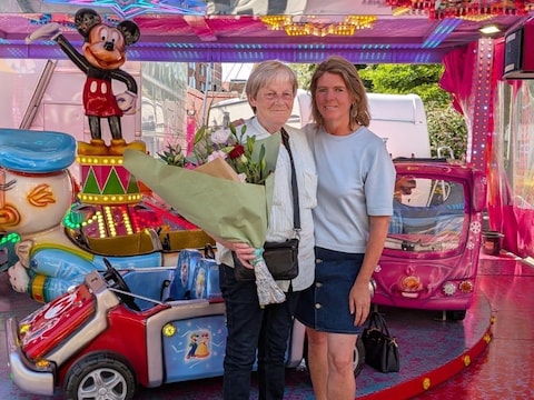 Brigitte Van Gool en schepen Annemie Der Kinderen