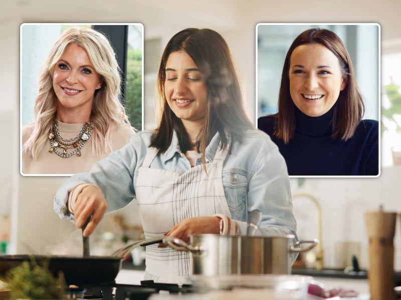 Karen Damen heeft net als veel andere Vlamingen een ‘family assistant’. Kelsey Decraene (foto rechts), die zulke profielen aanbiedt, legt uit hoe het werkt.