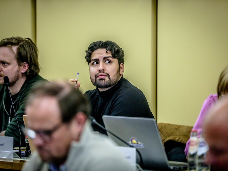 Oostende wil sociale cohesie met deel van Afghaanse gemeenschap versterken. Raadslid Hassib Ghosi pleit voor open dialoog