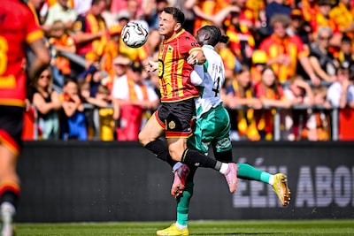 1-0! KV Mechelen verdiend op voorsprong tegen La Louvière: aanvoerder Rob Schoofs duwt in de verste hoek