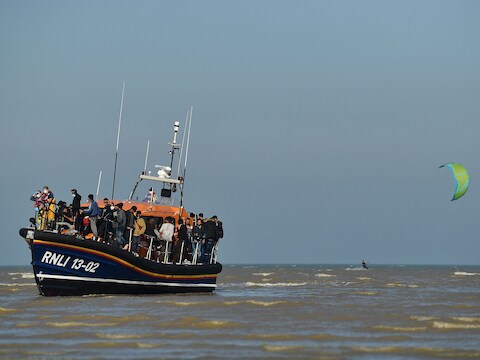 De voorbije dagen hebben een recordaantal migranten geprobeerd om het Kanaal over te steken