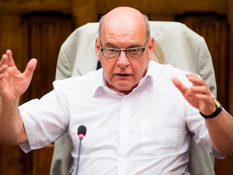 Gents burgemeester Daniël Termont is niet tevreden met het optreden van de regering.