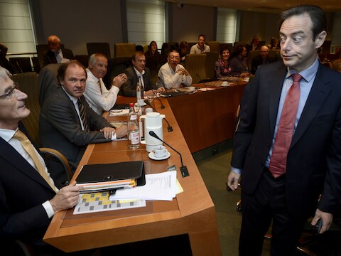 N-VA-voorzitter Bart De Wever en Vlaams minister Geert Bourgeois. Foto uit oktober 2012.