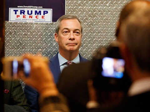 Nigel Farage, de man achter de brexit, bracht Trump gisteren een bezoek.