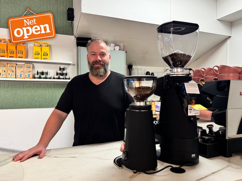 Luc Thomas in zijn nieuwe koffiebar ‘Thoms Coffee’ op de Bredabaan in Brasschaat
