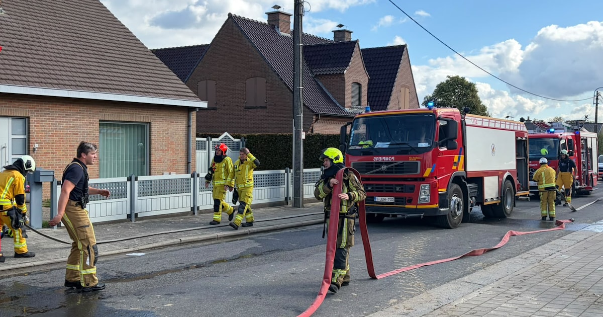Brand in kelder van villa in Rekkem: brandweer moet over elektrische poort klimmen