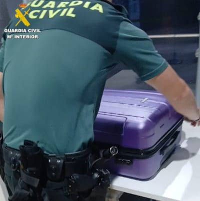 Twee Belgen betrapt met koffers vol cannabis in Spaanse luchthaven