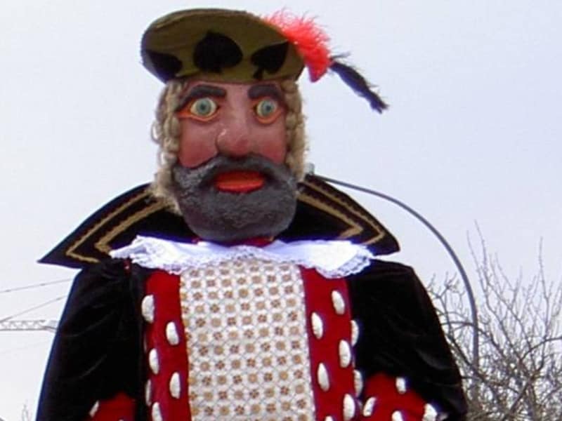 Sopraan Kelly Poukens wordt meter van 50-jarige stadsreus Riddart