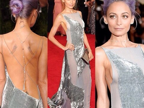 De erg magere Nicole Richie pronkt op Instagram met haar figuur.