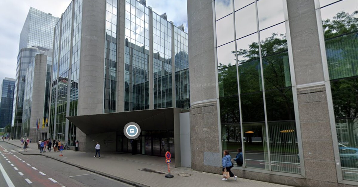 Hendrik Consciencegebouw volledig geëvacueerd: vals alarm | Brussel