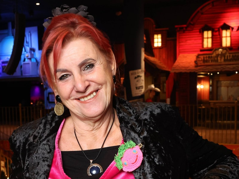 Loes Van den Heuvel breekt lans voor loon van acteurs met wetsvoorstel: “Ik zag geen enkele euro na vier maanden werk”