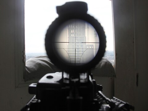 Syrische rebellen hebben een doelwit in het vizier.