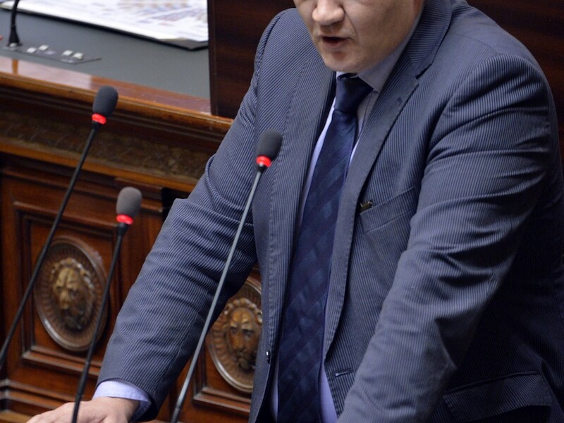 Steven Vandeput (N-VA): "Voor elke euro afbouw van het structurele tekort heeft de regering Di Rupo 3 euro nieuwe belastingen nodig."